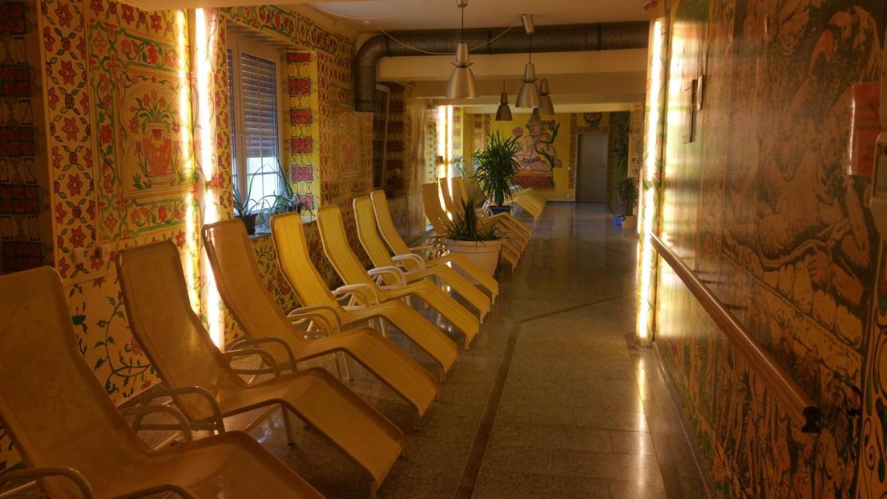 Hotel Reuterhof Reuterstadt Stavenhagen Eksteriør billede