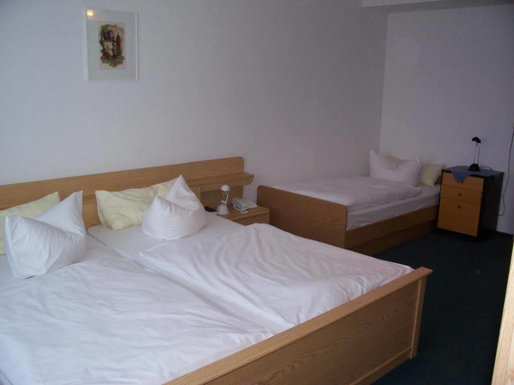 Hotel Reuterhof Reuterstadt Stavenhagen Eksteriør billede